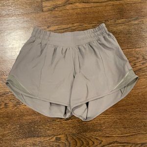 size 4 tall lululemon shorts